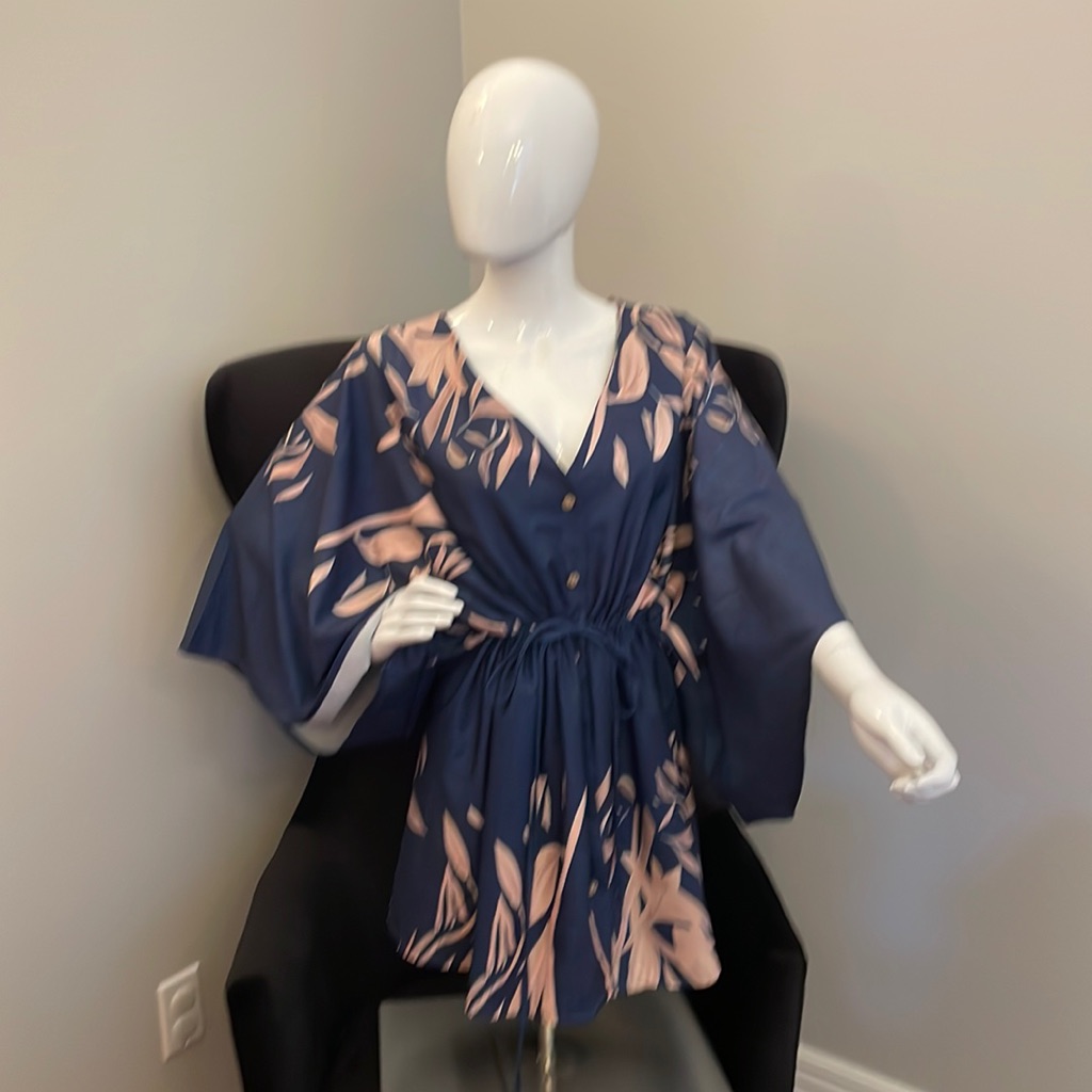 Brand New With Tags Navy And Peach Tunic; 15 Inches From Waist